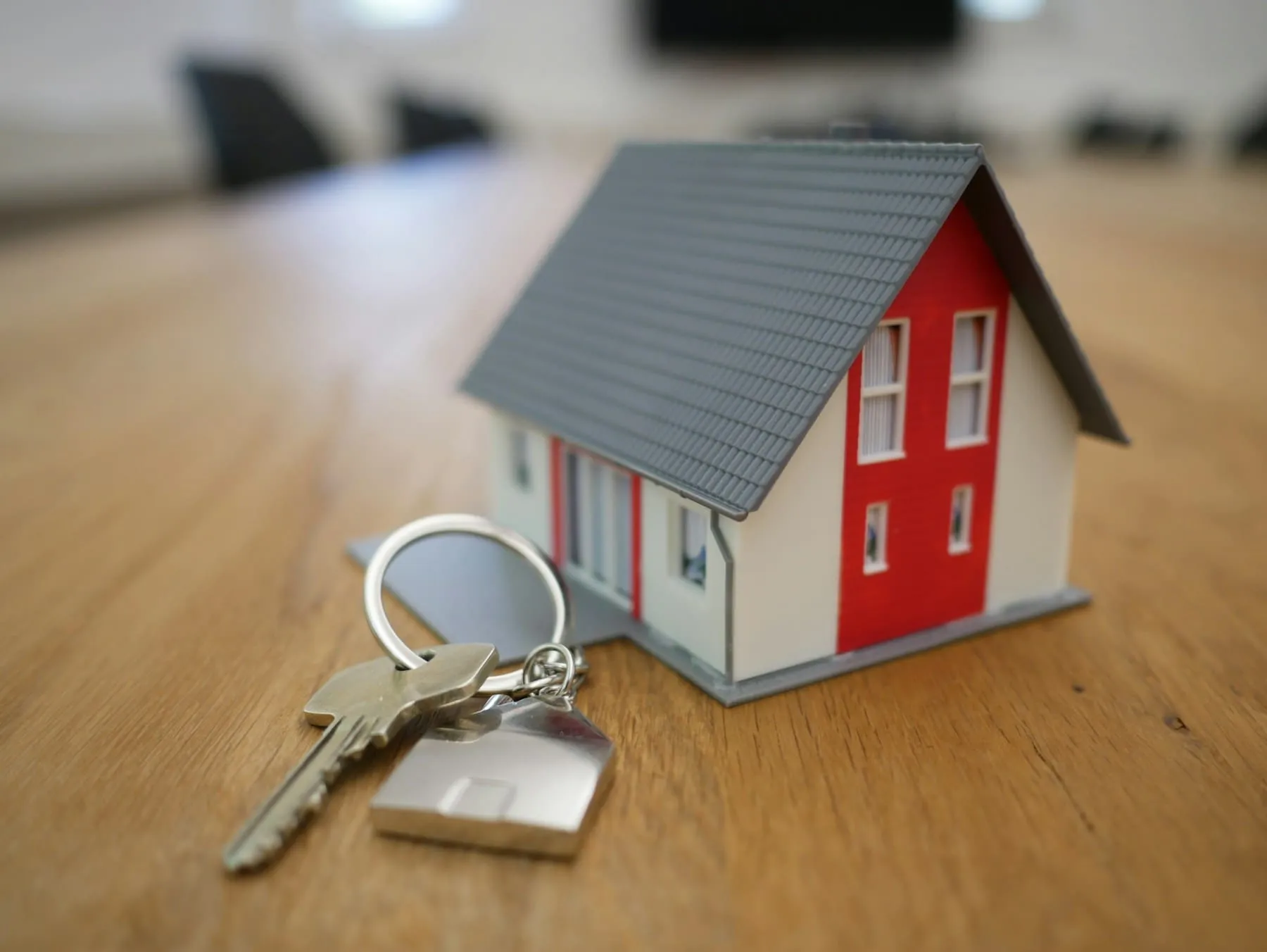 House keys handed over at the closing table